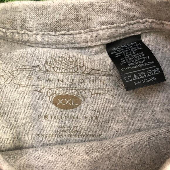 Men's Grey Sean John Graphic Tee - Picture 5 of 5